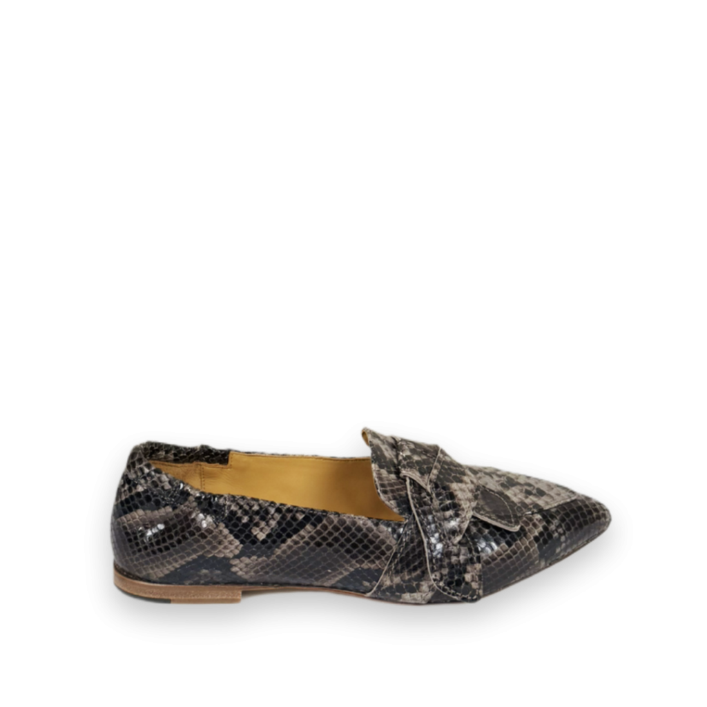 via vai lola rayne loafers python bp 450 8ct sz6bpz