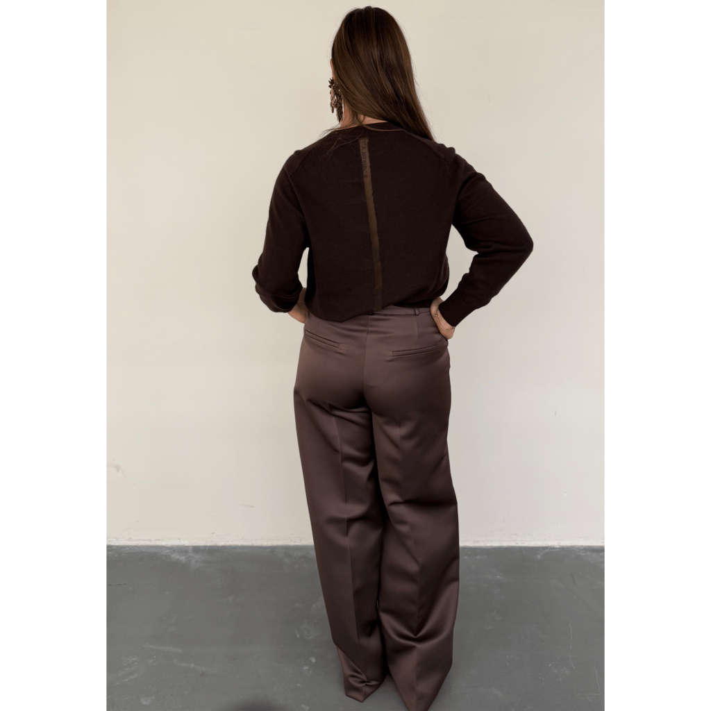 march23 brisbane broek bruin bp 534 a9j tlk5qj